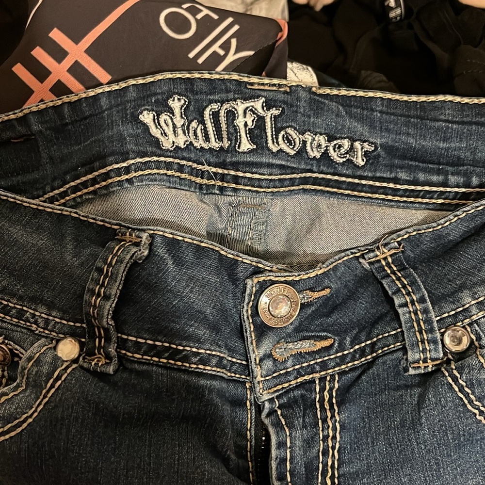 Jeans - Picture 2 of 4